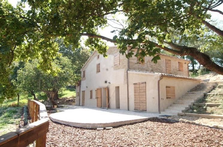 Farmhouse in San Severino Marche